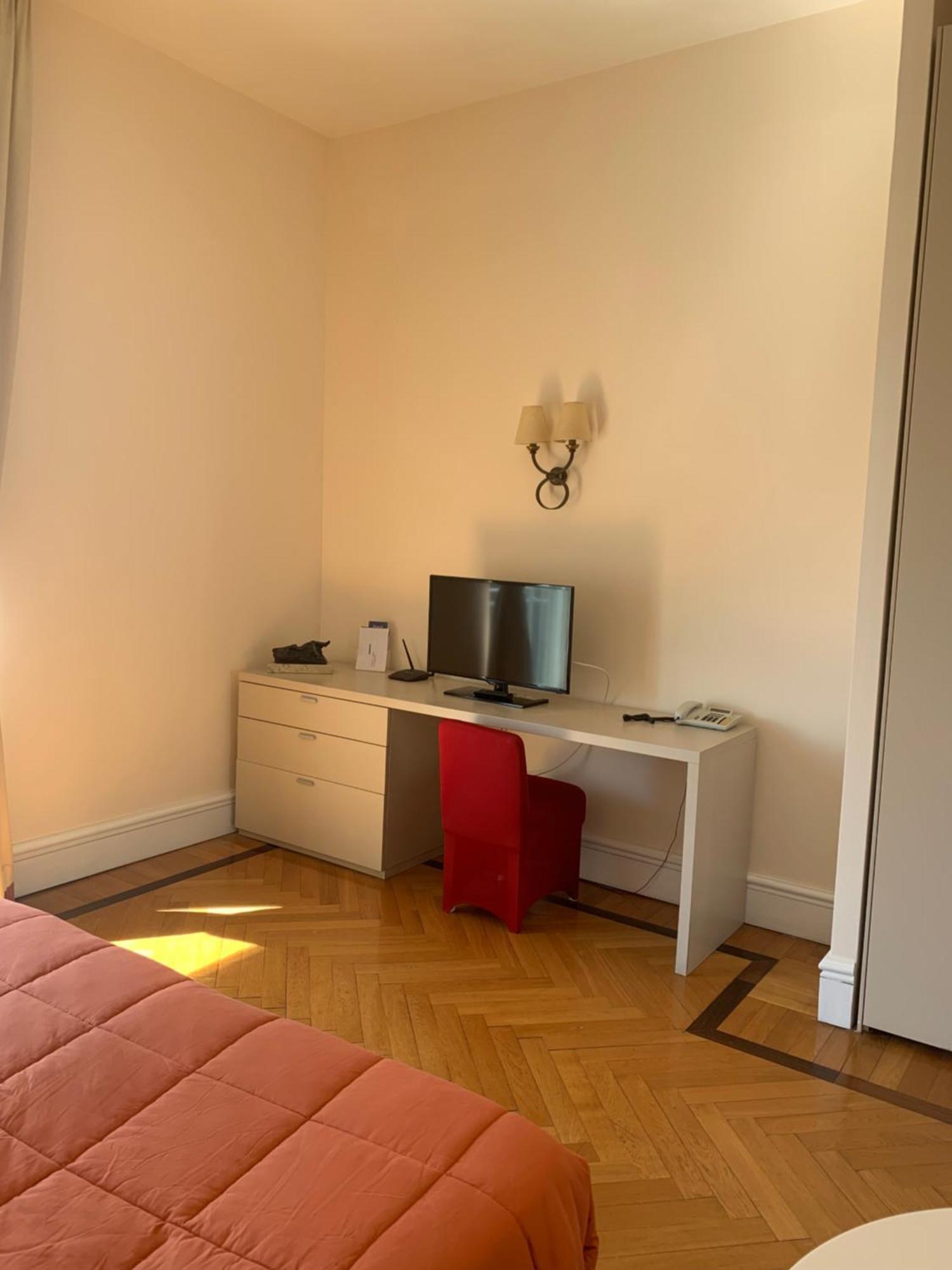 Residence Gli Angioini Srl Неаполь Экстерьер фото